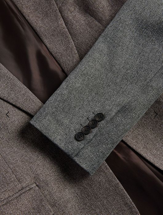 Ново сако Резервед