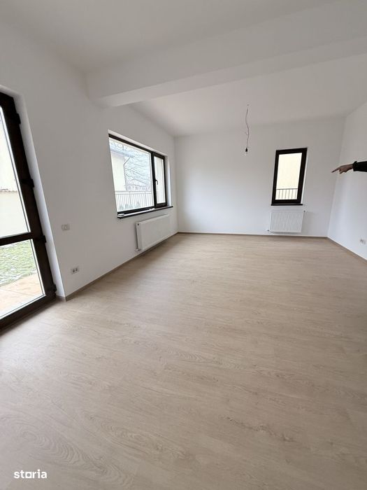 Casa individuala cu curte, 3 dormitoare - Maracineni