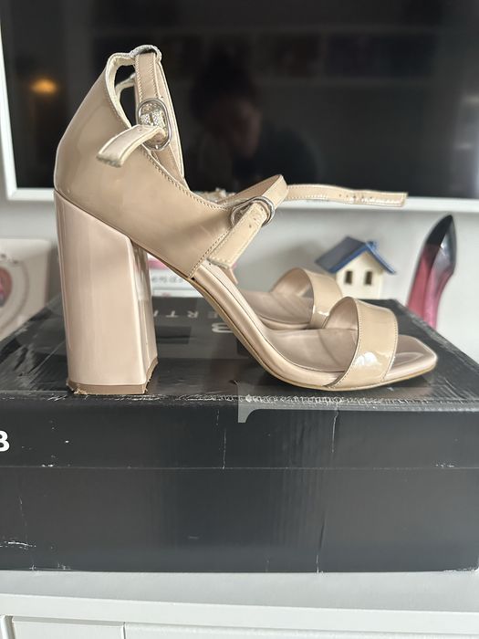 Sandale Benvenuti Enzo Bertini din Piele naturală lăcuită bej