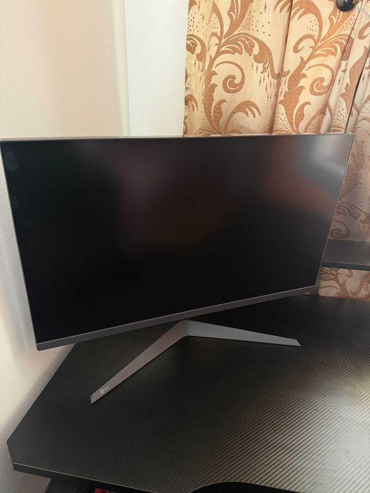 Vând monitor gaming cu garanție
