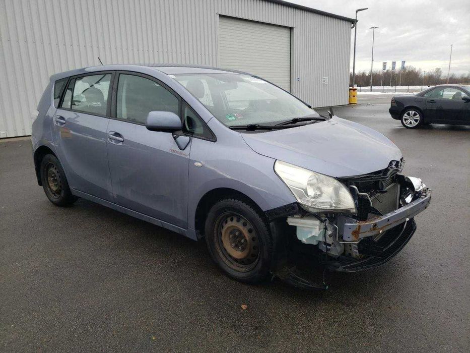 НА ЧАСТИ Toyota Verso 2.0 D-4d 126к.с 2010г , !!
