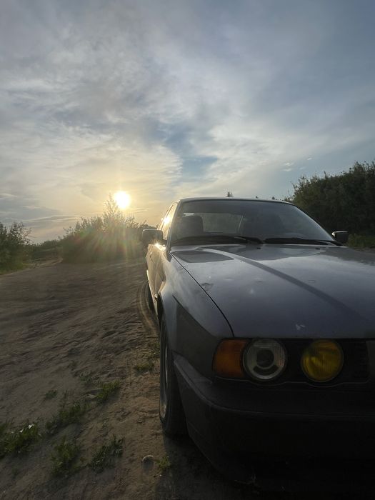 Продам bmw e34 520i