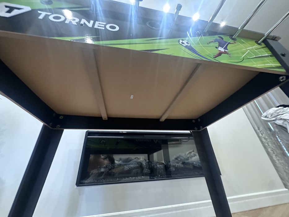 Футбольная настольная игра с мячом.