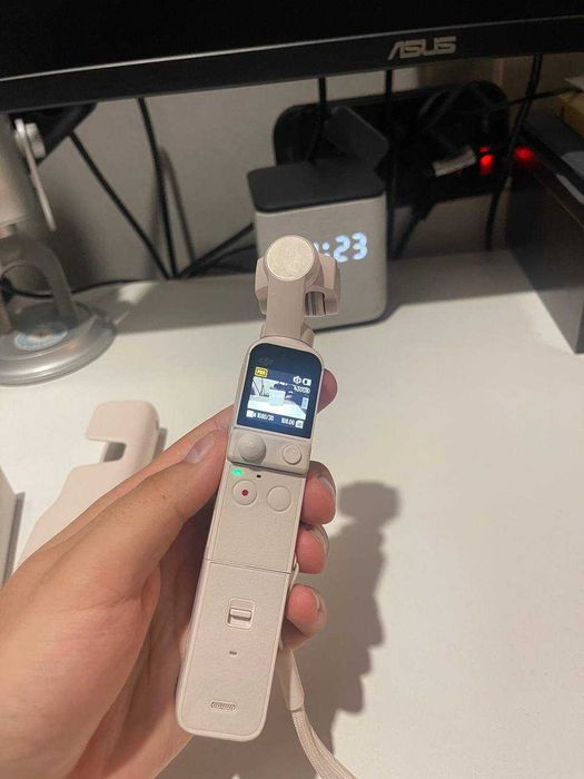 Продам белый DJI Pocket 2 Exclusive Combo (Sunset White)