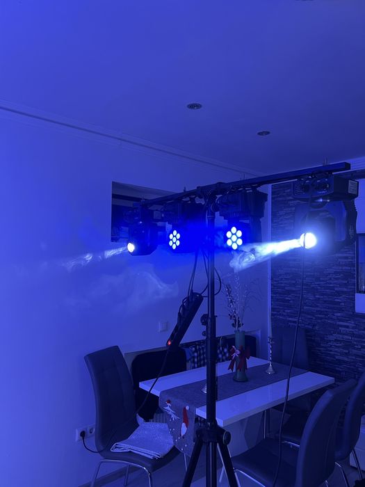 2/2 Lumini Moving spot and wash + stativ gravity + cabluri + DMX