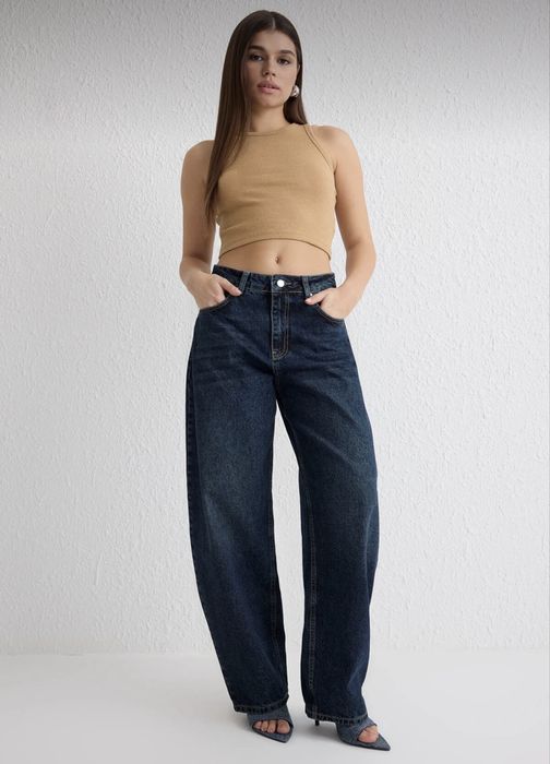 Тъмносини, широки дънки