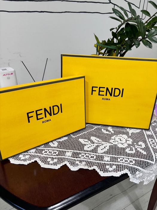 Коробка Fendi оригинал