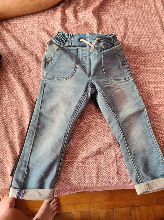 Lot pantaloni, blugi și colanți