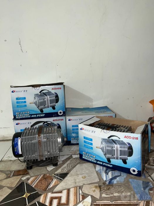 Продам кислородные компрессоры 4 шт