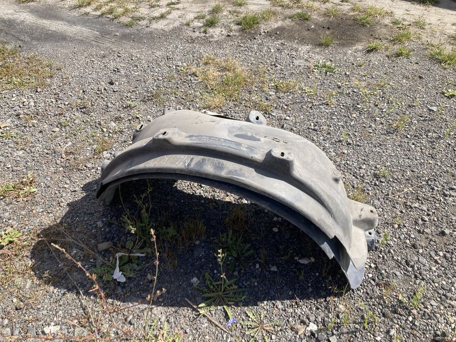Подкрылок передний правый Мерседес ML W163 / Mercedes ML W163