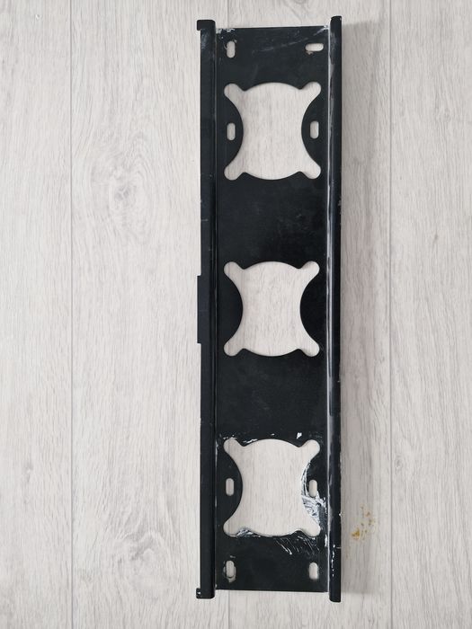 Телевизор Sony с кронштейном