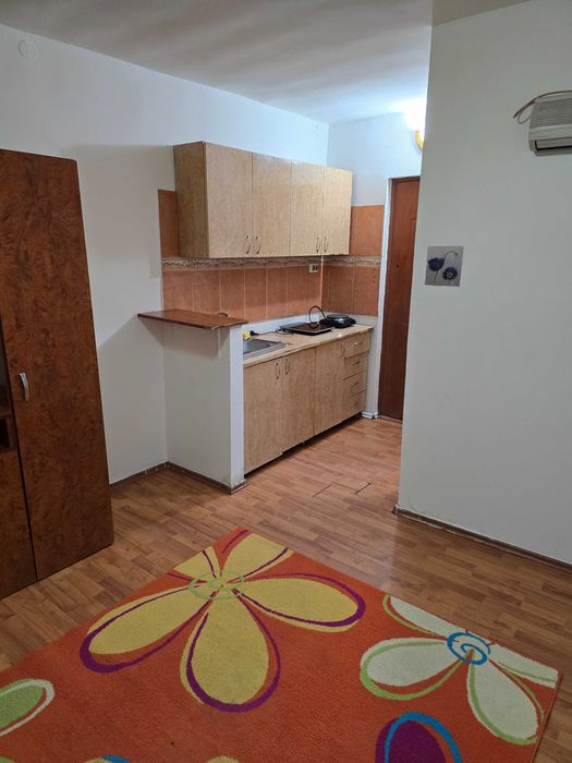 Garsoniera de vânzare in Micro 16