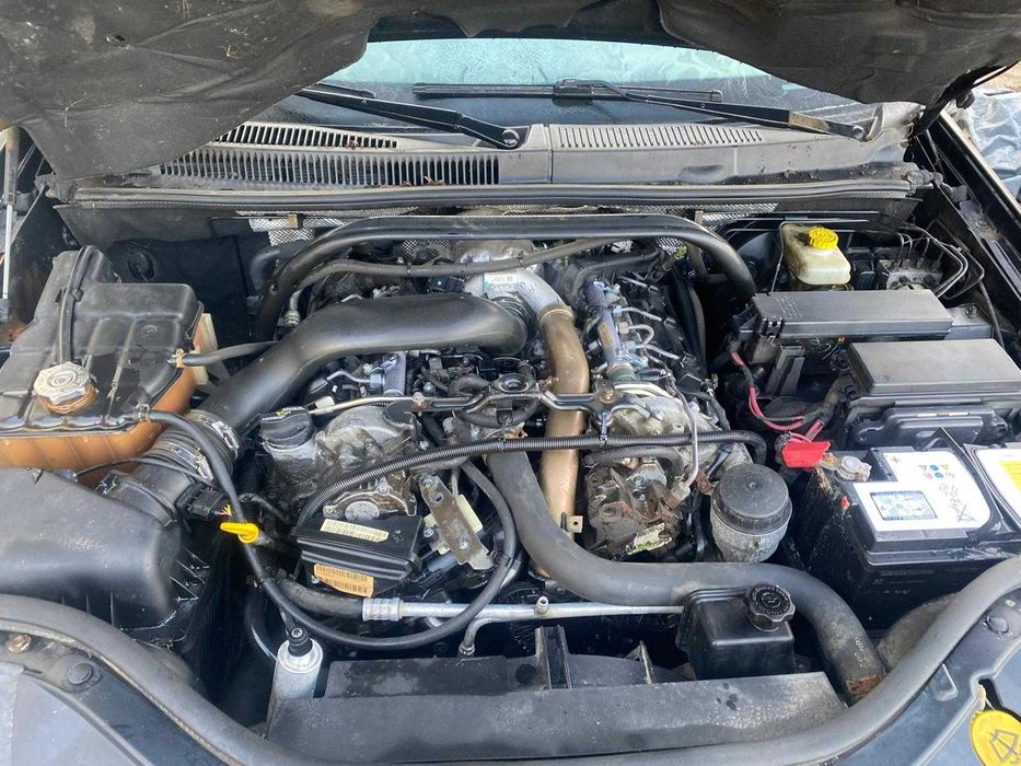 dezmembrez jeep grand cherokee 3.0d/bara fata grand cherokee/far