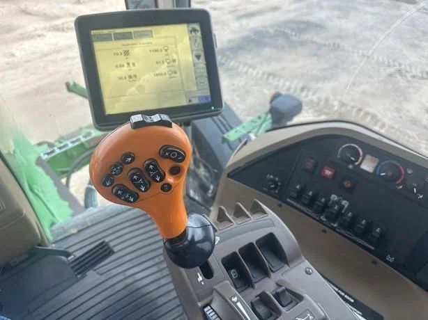 Опрыскиватель John Deere 4730