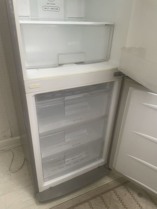 Продам холодильник