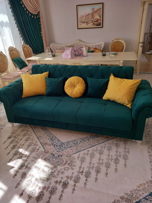 Срочно . Продам . Диваны .