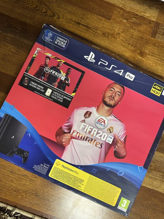 Play station 4 pro 1TB