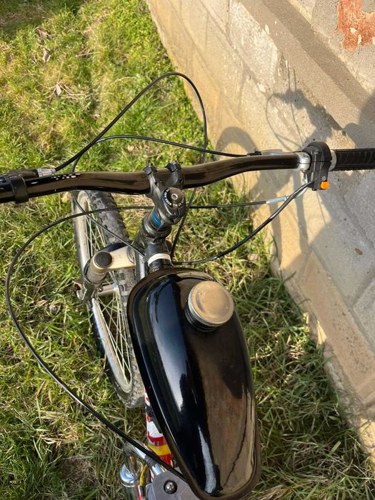 Моторно колело с бензинов двигател