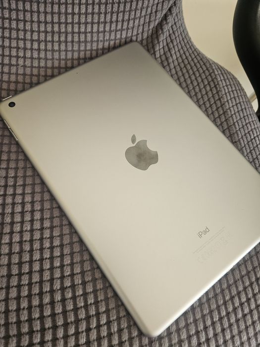 iPad 5th generation 32GB