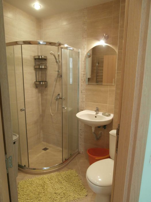 Дава се под наем Двустаен апартамент в Варна, Бриз - 81 кв.м за 600 € - Снимка #15