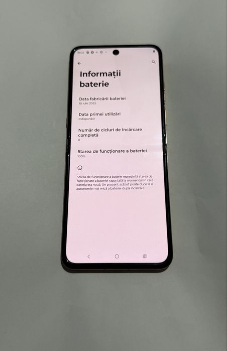 Vând Telefon Motorola Razr 60 Ultra 5G, 256 GB, 16 GB Ram , Dual SIM