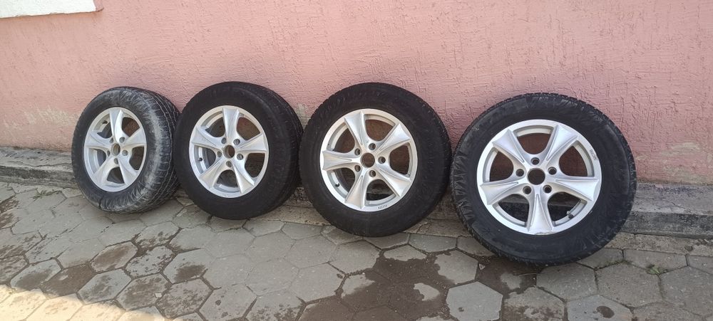 Шины с дисками продам