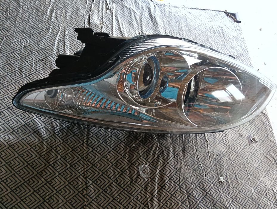 Far Hyundai i30, stânga ,nou