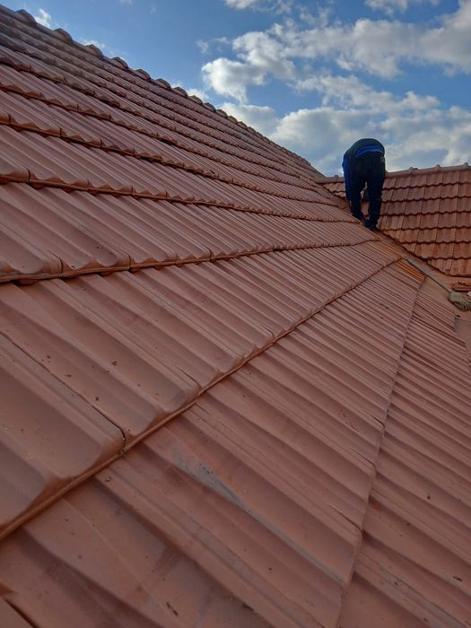 Prestari Acoperisuri ,Reparatii