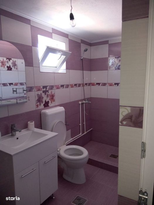 Vânzare casa și teren Văcărești-Dambovita