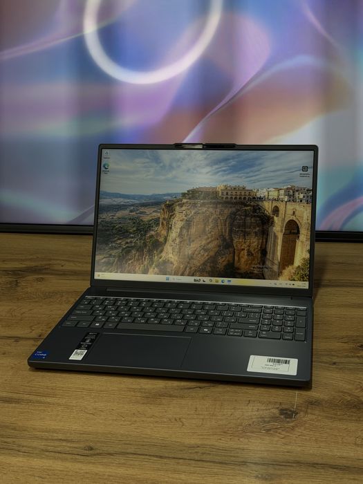 Ноутбук Lenovo Core i5-13