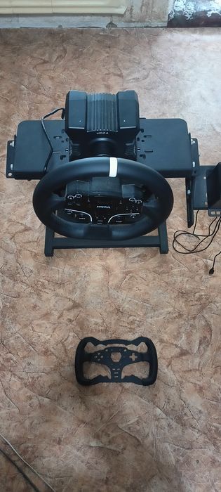 Игровой руль moza r5