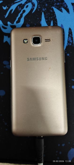 Продам телефон Самсунг J2 prime