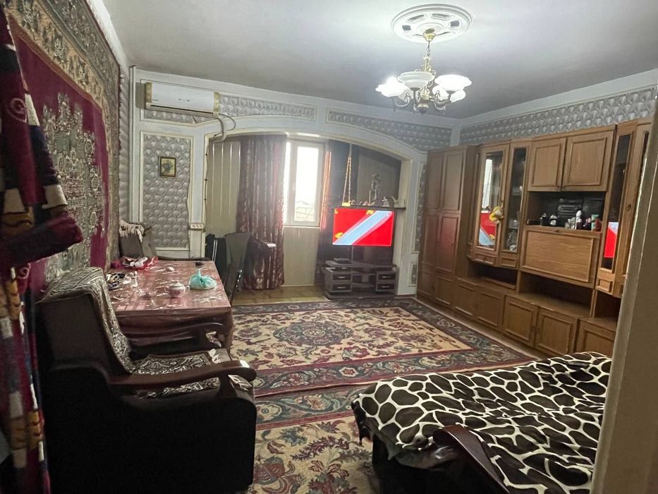 Срочно продается 3 комнатная квартира Цена договорная