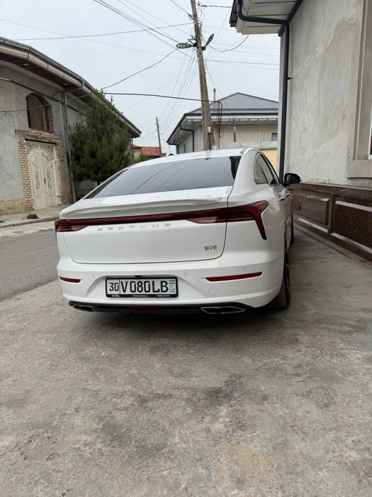 Bestune B 70 срочно сотилади!