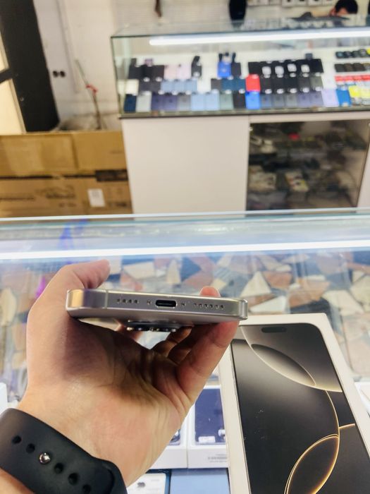 iPhone 16 Pro Max 256 gb 95%