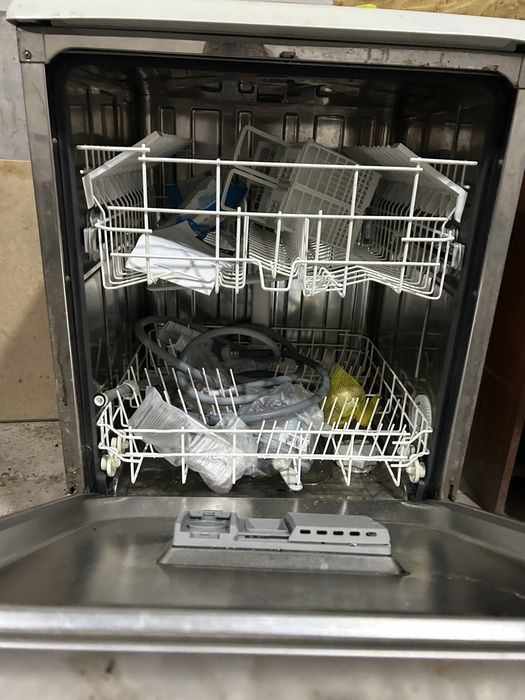 Продается посудамоющная машина