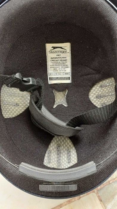 Каска за крикет/cricket Slazenger