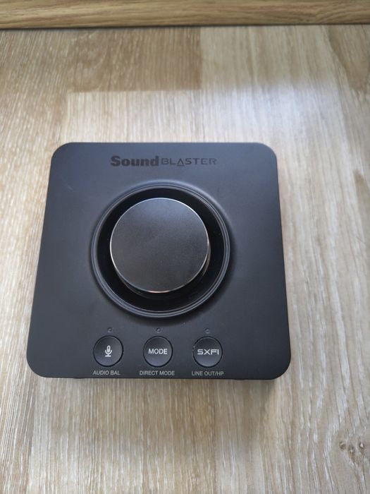 Placă de sunet Creative Sound Blaster X3 (utilizată doar o dată) + cadou cablu optic TOSLINK