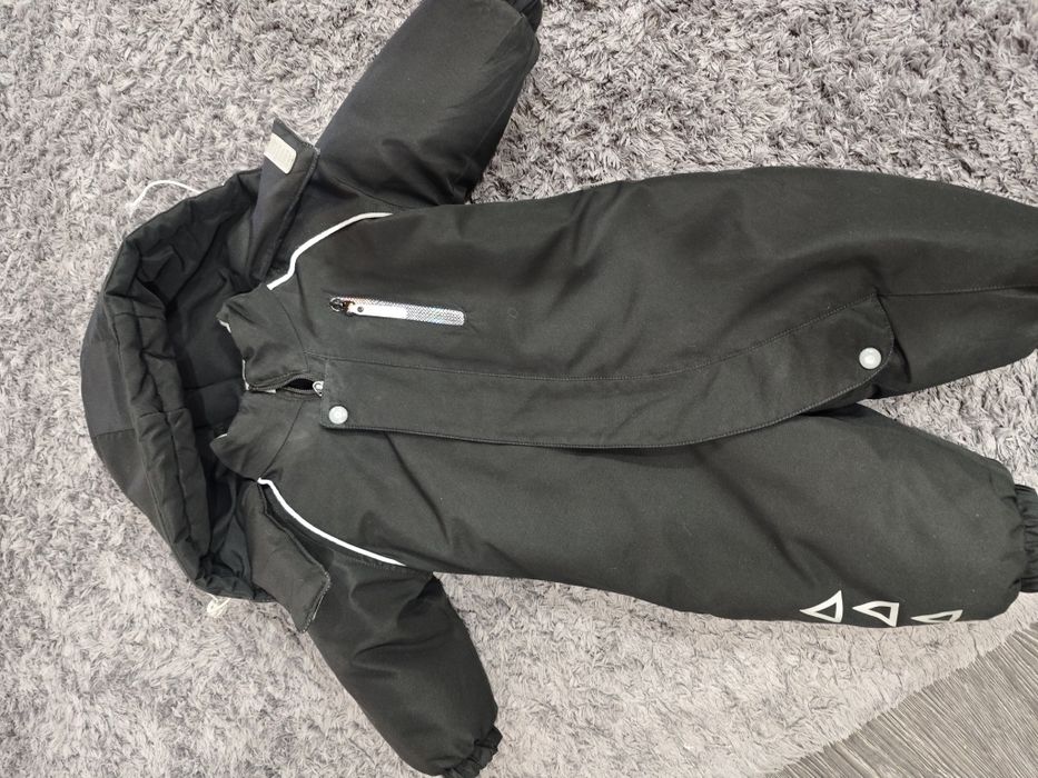 Продам зимний комбинезон, размер 74.