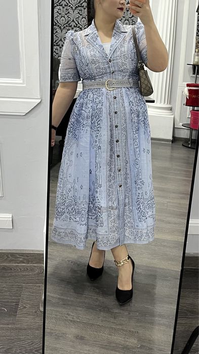 Көйлек сатылады.