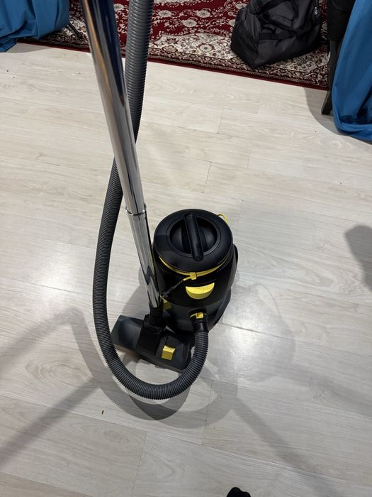 Продам пылесос керхер Karcher