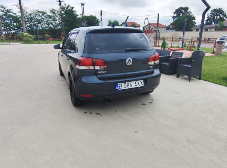 VOLKSWAGEN Golf 2010 — imagine 4