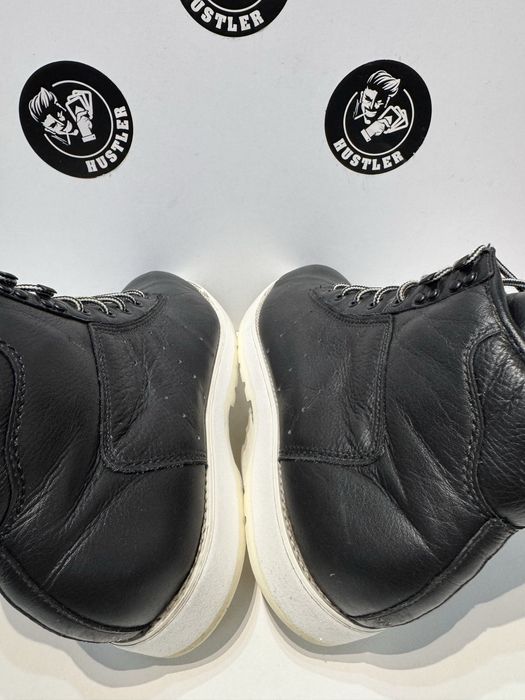 Боти ADIDAS .Номер 41.5