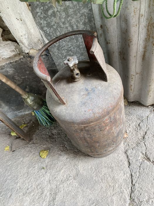 Газовый баллон б/у продам