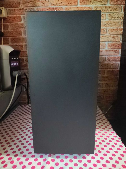 Carcasa PC Gaming NZXT H710i Matte Black.