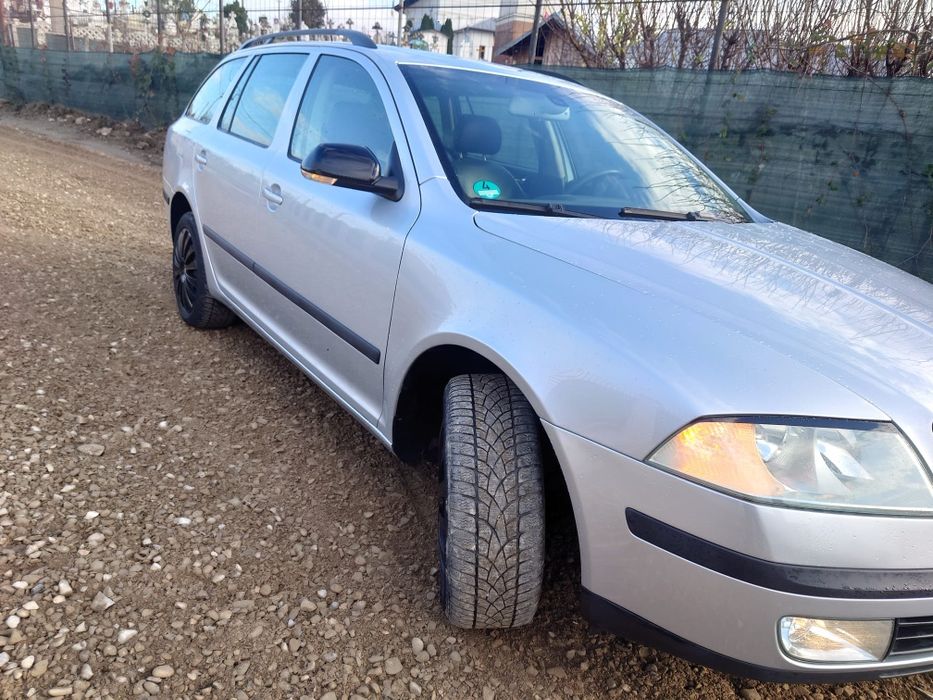 Vând Skoda Octavia 2 4x4 2008 impecabil detalii în privat