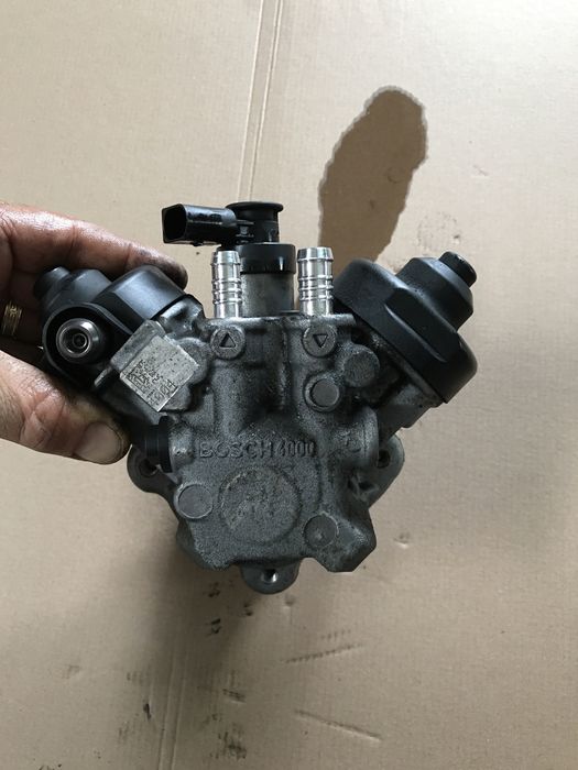 Pompa înaltă Audi Q7,Cheyenne,Touareg 3.0 TDI euro 5cod motor Casa,Cas