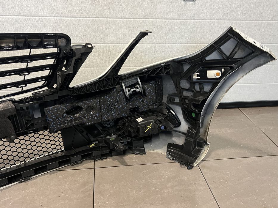 AMG пакет за Мерцедес w212 е класа предна задна броня прагове