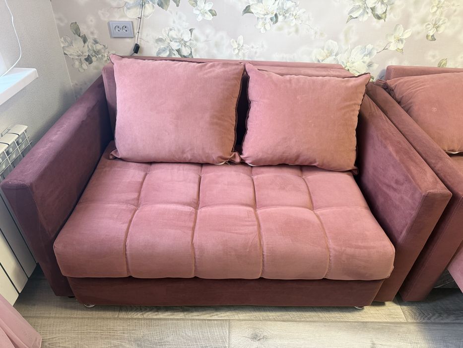 Продам две софы раздвижные