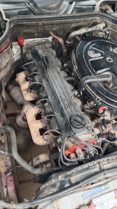 Mercedes (мерседес) 124